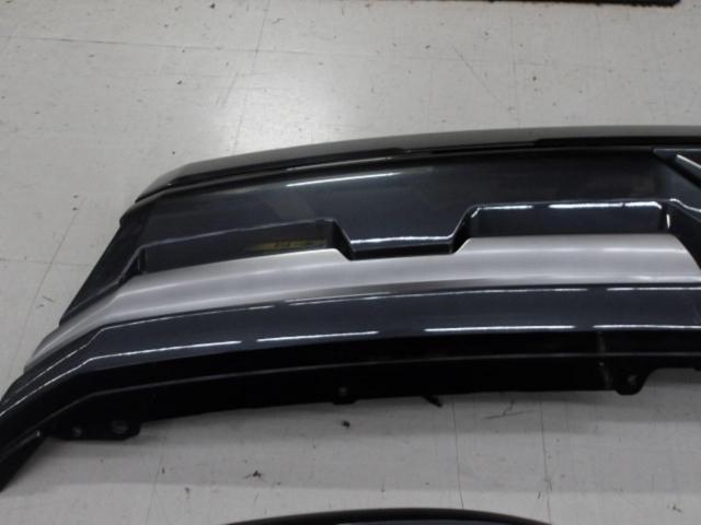 ミツビシ純正 フロントグリル デリカD:5 CV1W 後期