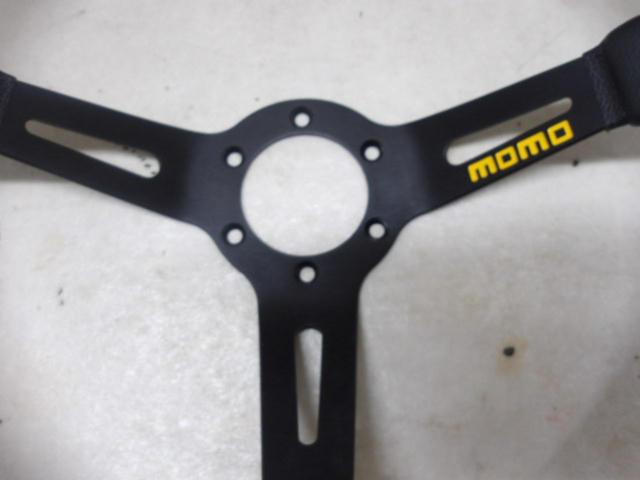 MOMO レザーステアリング MOD.08