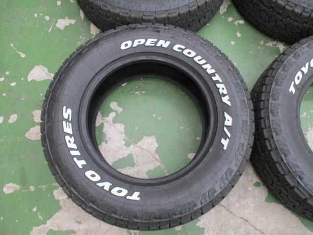 TOYO
OPEN
COUNTRY
A / T
215 / 70R16
100T
4 pieces set