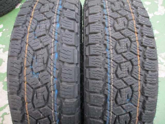 TOYO
OPEN
COUNTRY
A / T
215 / 70R16
100T
4 pieces set