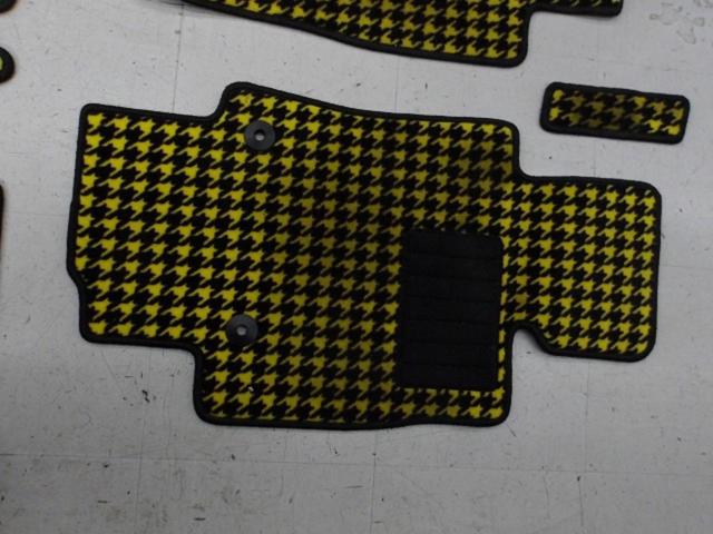 HOT FIELD フロアマット 千鳥格子 イエロー デミオ DJ系