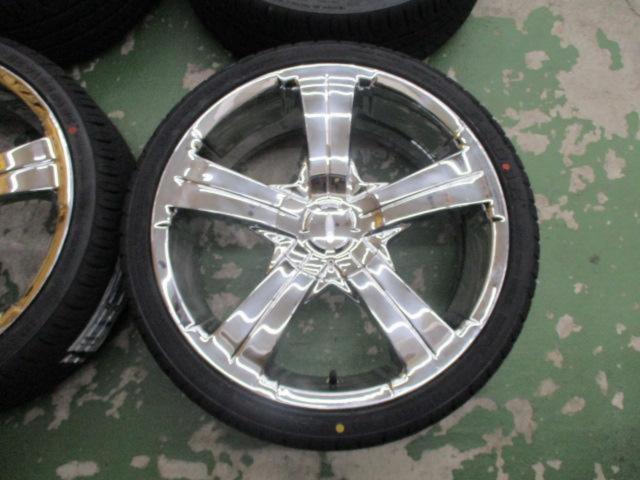 Elford
BAZO
BAZO-B52
+
RADAR
Dimax
R8 +
225 / 35R19
88Y