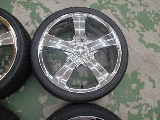 Elford
BAZO
BAZO-B52
+
RADAR
Dimax
R8 +
225 / 35R19
88Y