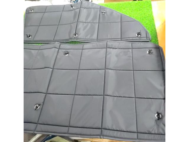 【メーカー不明】サンシェード ハイエース/200系/ワイド
