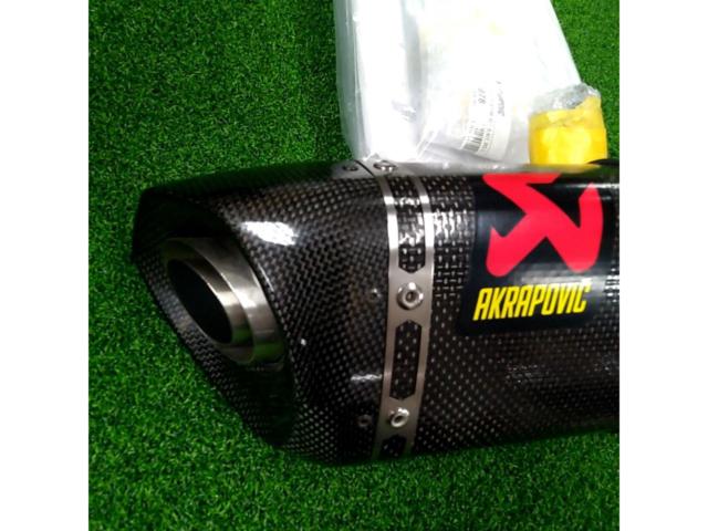 【AKRAPOVIC】スリップオン【CB250R】