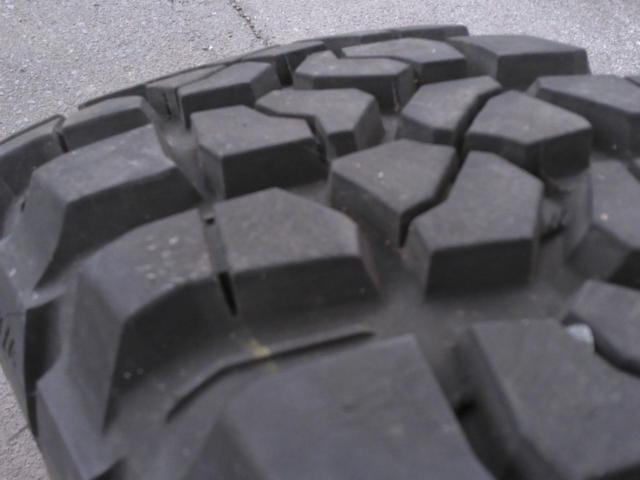 BFGoodrich Mud-Terrain T/A KM2