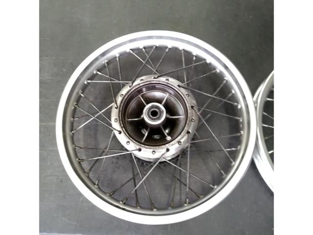 YAMAHA 純正ホイールセット 【SR400】