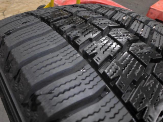 HOT STUFF G.speed G-02+GOODYEAR ICE NAVI8