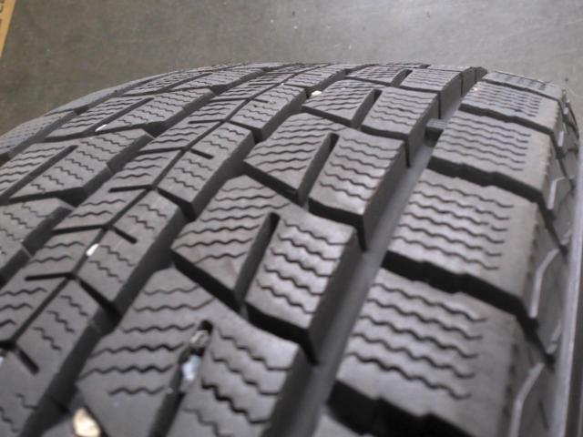 スバル純正 SJ フォレスター後期純正ホイール+DUNLOP WINTERMAXX SJ8+