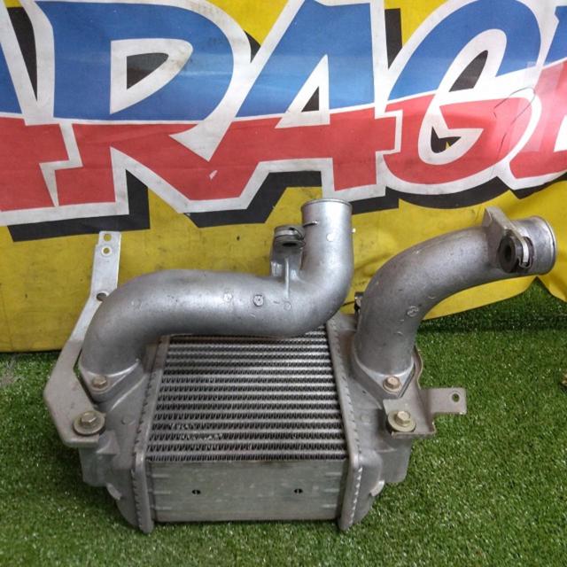 Nissan genuine
Intercooler + piping