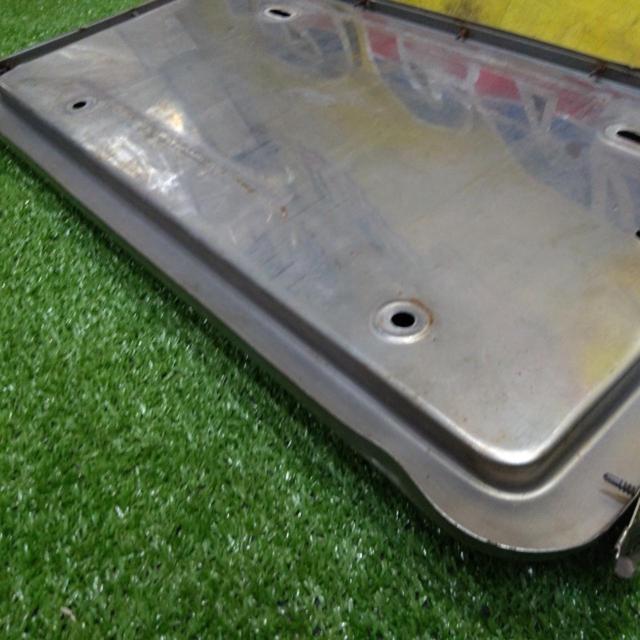 メーカー不明 大型トラック用ナンバーフレーム