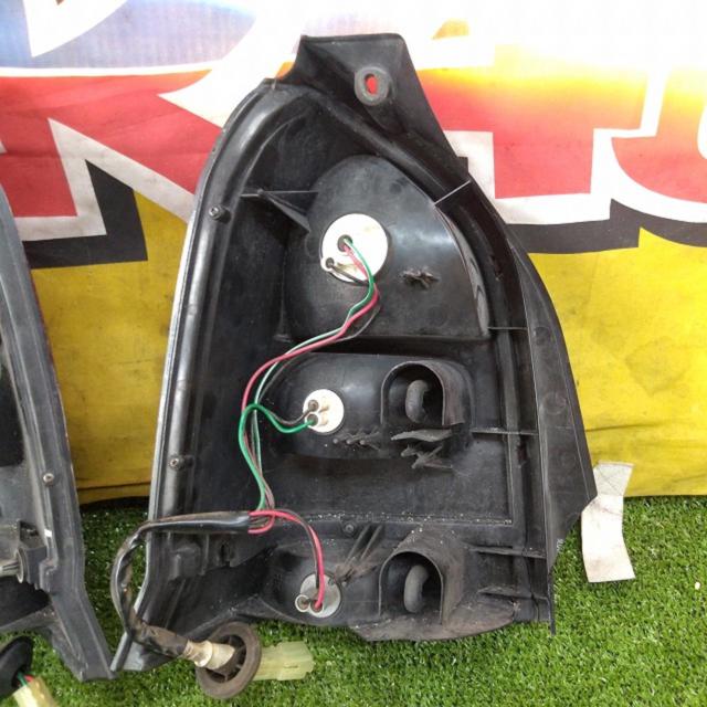 SUZUKI純正 テールレンズ