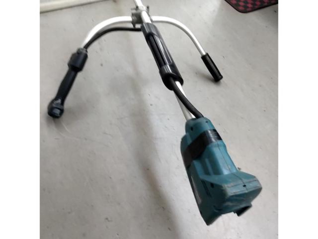 【WG】makita 充電式草刈機/MUR182UD