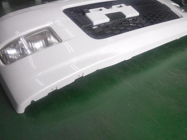 DAIHATSU フロントバンパー