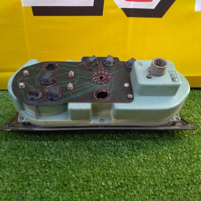 TOYOTA genuine
Combination meter