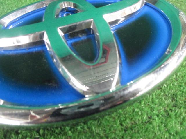 TOYOTA 純正フロントエンブレム 【ブルー】