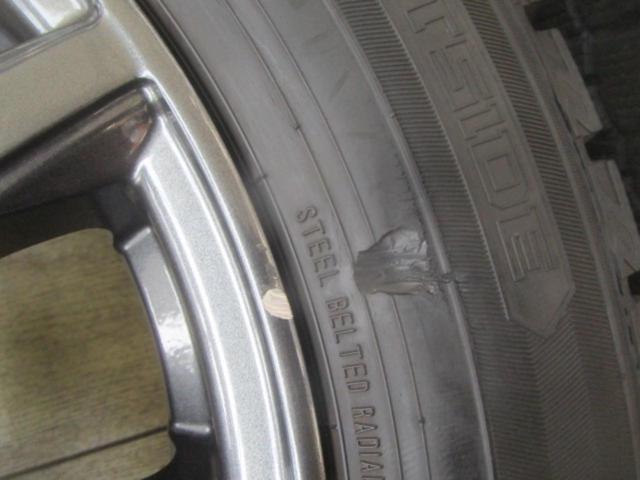 *One side has a gouge/scratchet.*
weds
TEAD
SH
+
DUNLOP
WINTERMAXX
WM02 (manufactured in 2023)
