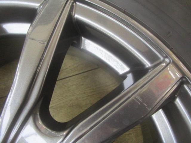 *One side has a gouge/scratchet.*
weds
TEAD
SH
+
DUNLOP
WINTERMAXX
WM02 (manufactured in 2023)