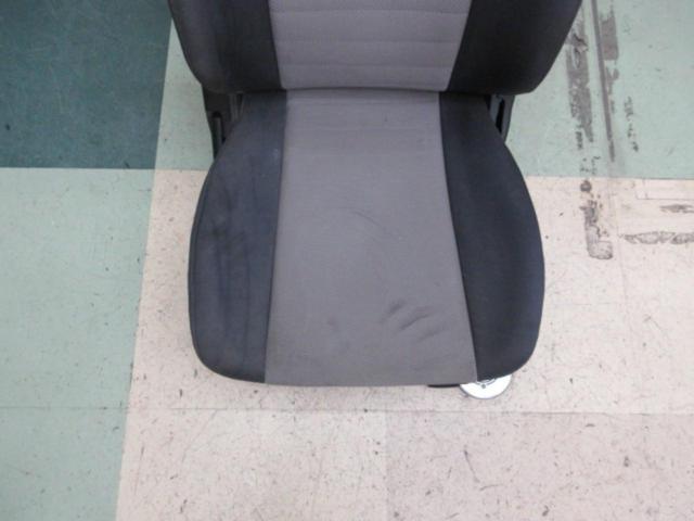 NISSAN(ニッサン) スカイライン純正 シート