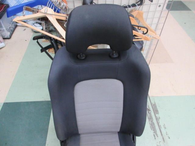 NISSAN(ニッサン) スカイライン純正 シート