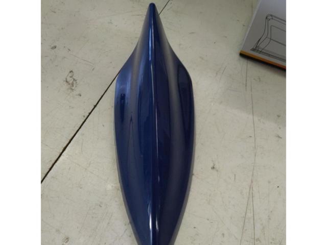 メーカー不明 シャークアンテナ ブルー