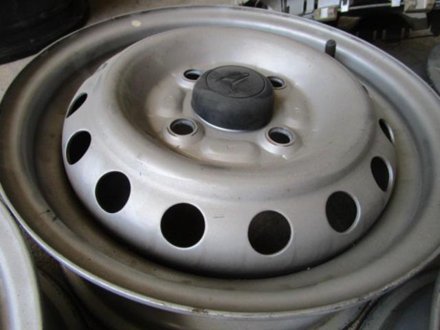 Daihatsu
Hijet Cargo genuine steel