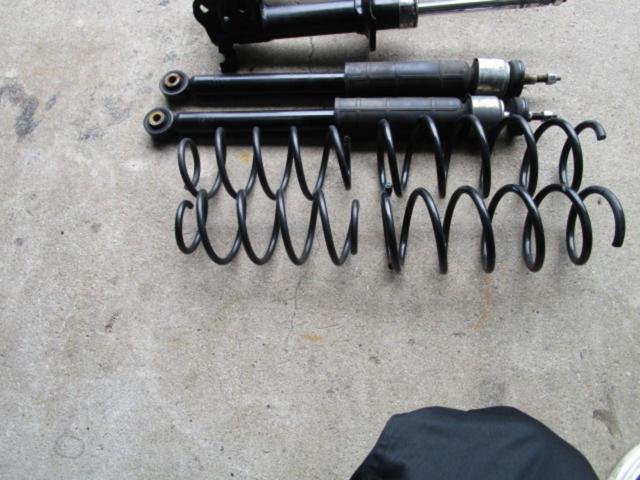 Suzuki genuine
Suspension kit for Alto/HA36