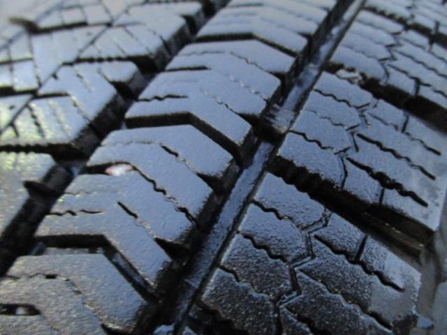 BRIDGESTONE ECO FORME SE-12+BRIDGESTONE BLIZZAK VRX2