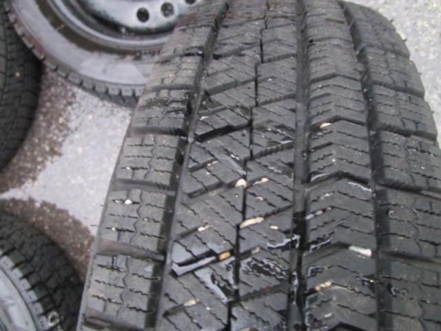 スチールホイール+BRIDGESTONE BLIZZAK VRX2