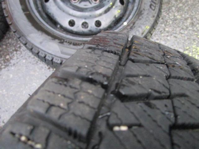 スチールホイール+BRIDGESTONE BLIZZAK VRX2