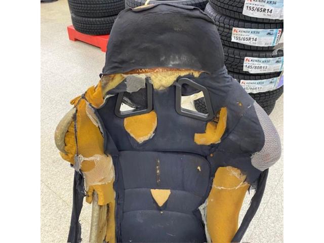 Sparco REV フルバケットシート