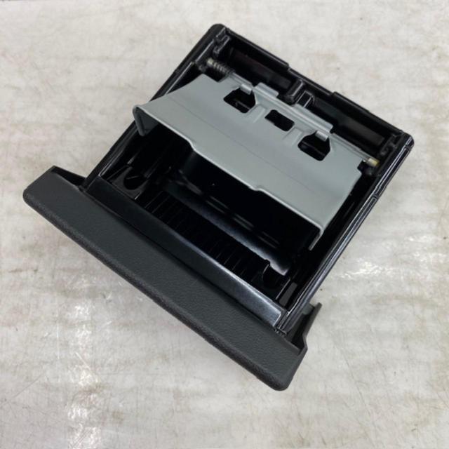 【トヨタ純正】灰皿