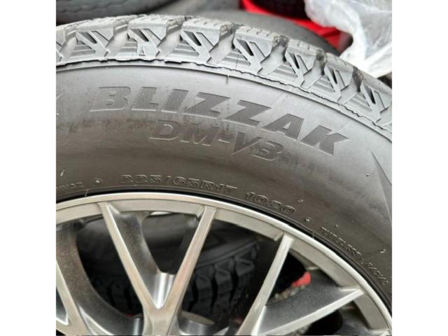 9【HOT STUFF(ホットスタッフ)】Exceeder(エクシーダー) E05Ⅱメッシュホイール+【BRIDGESTONE】BLIZZAK DM-V3