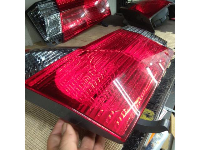 トヨタ 10系アルファード 前期 純正テールレンズ 左右セット