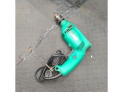 makita 15mm振動ドリル M812