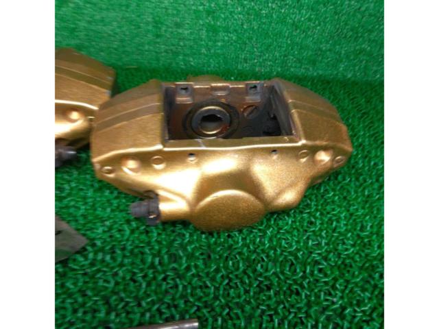 SUBARU
Original rear caliper
(Brembo)