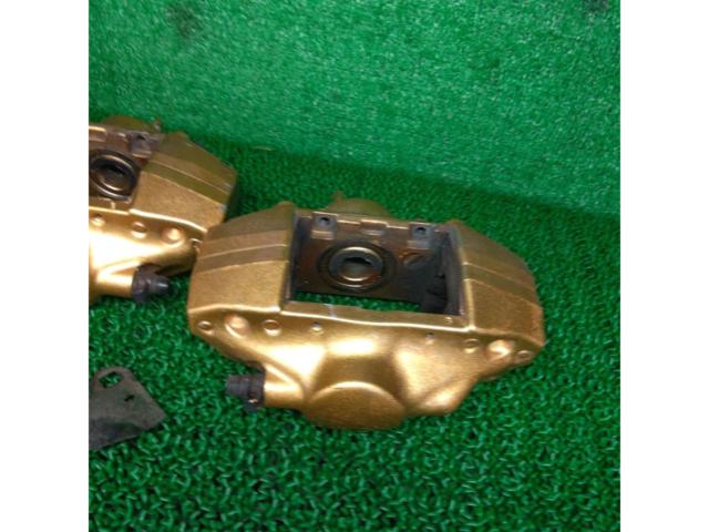 SUBARU
Original rear caliper
(Brembo)