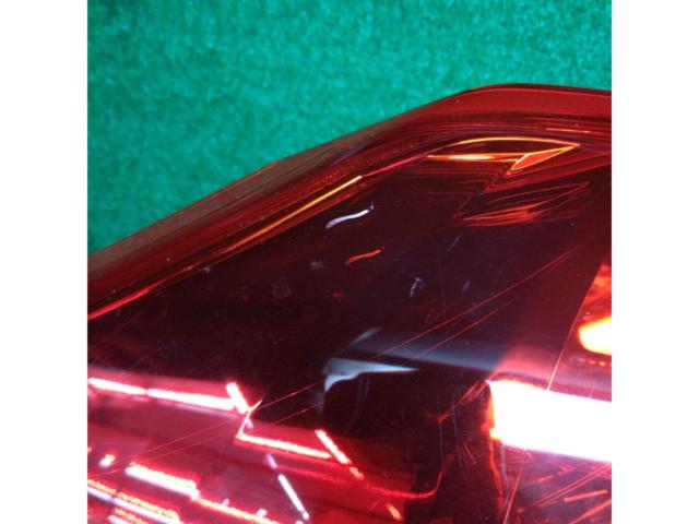 SUBARU レガシィツーリングワゴン純正テールレンズ
