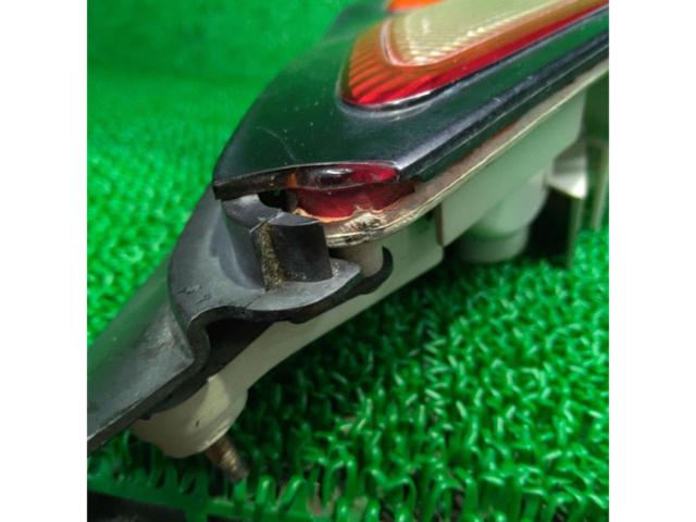 【右側】NISSAN シルビア S15 純正テールレンズ