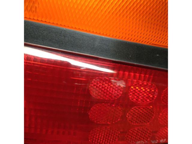 【左側】NISSAN シルビア S15 純正テールレンズ