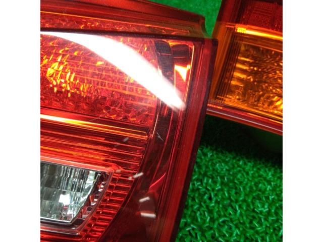 LEXUS IS GSE20 前期純正テールレンズ