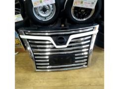 Nissan genuine
Elgrand
E52 late model genuine grille
