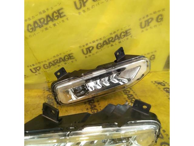 Nissan genuine
Serena
C27 late
Genuine LED fog