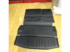 Subaru original option
Waterproof luggage mat