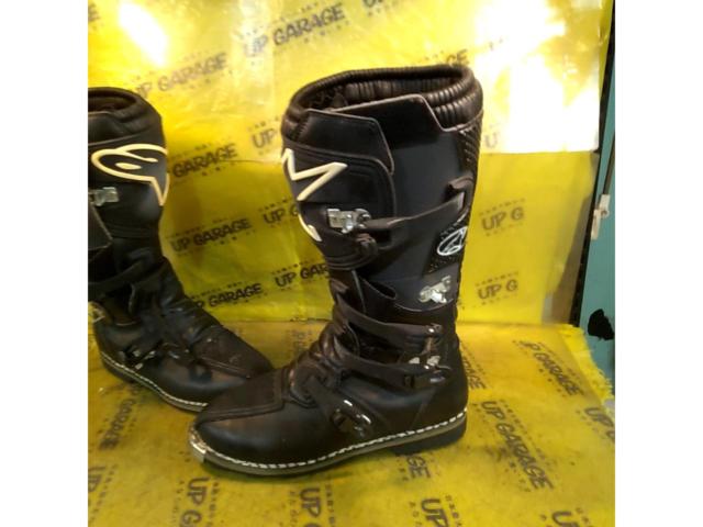 Alpinestars motorcycle boots
TECH-4