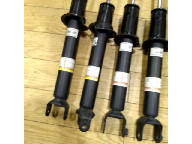 マツダ純正 ロードスター ND系純正ショック