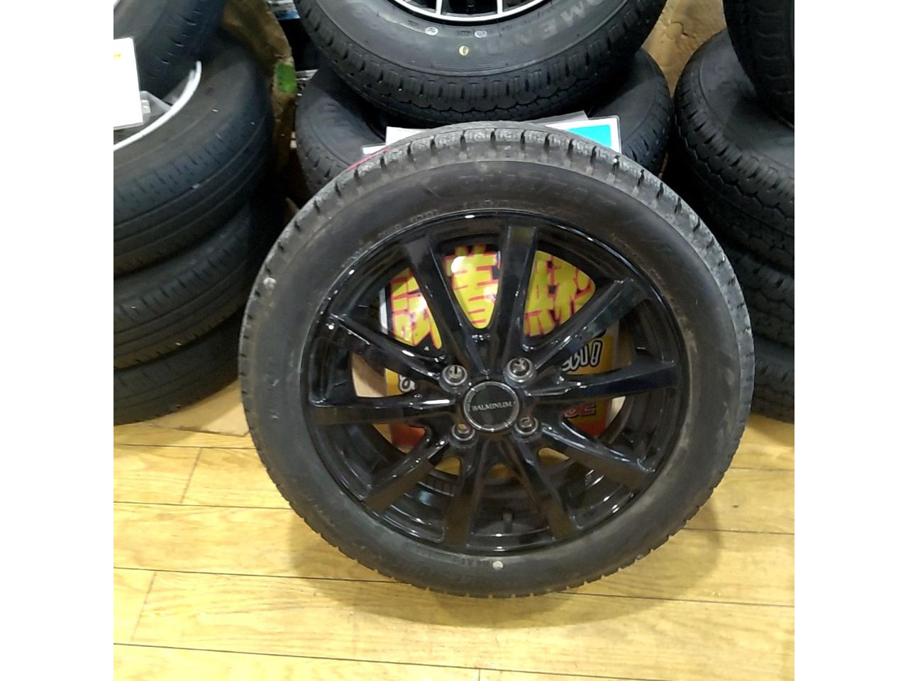 BRIDGESTONE
BALMINUM
L10+BRIDGESTONE
BLIZZAK
VRX3