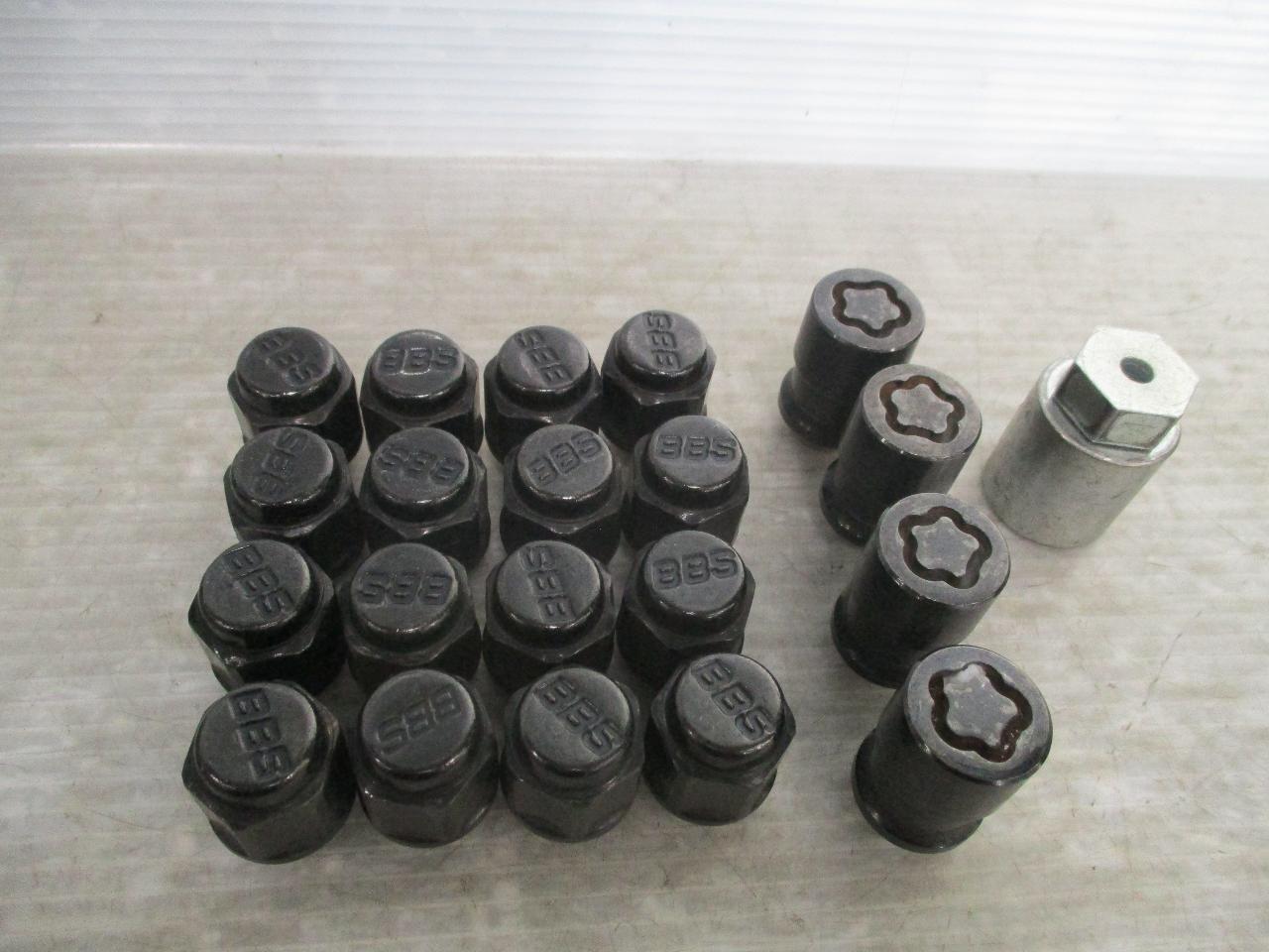 BBS
McGard lock nut set
M12 × P1.5
21 HEX
Four 16 + lock nut