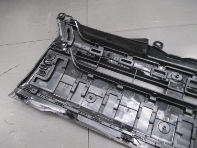 ハイエース/200系/1-8型/ナロー フロントグリル