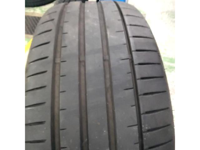 FALKEN AZENIS FK520 235/50ZR18  2025年製造 1本